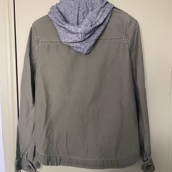American Eagle Outfitters Green Utility Jacket with Gray Hood - Picture 4 of 6